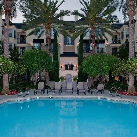Luxury Condo Near Irvine Business & Uci Hospital
